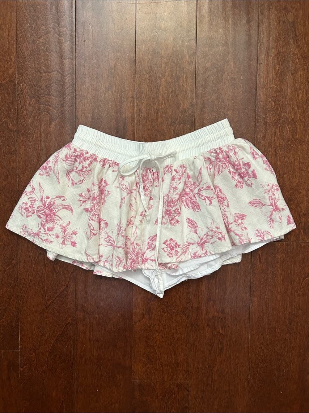 Stella Laguna Beach Linen Blend Micro Skort with Pink Floral Print, Size Small
